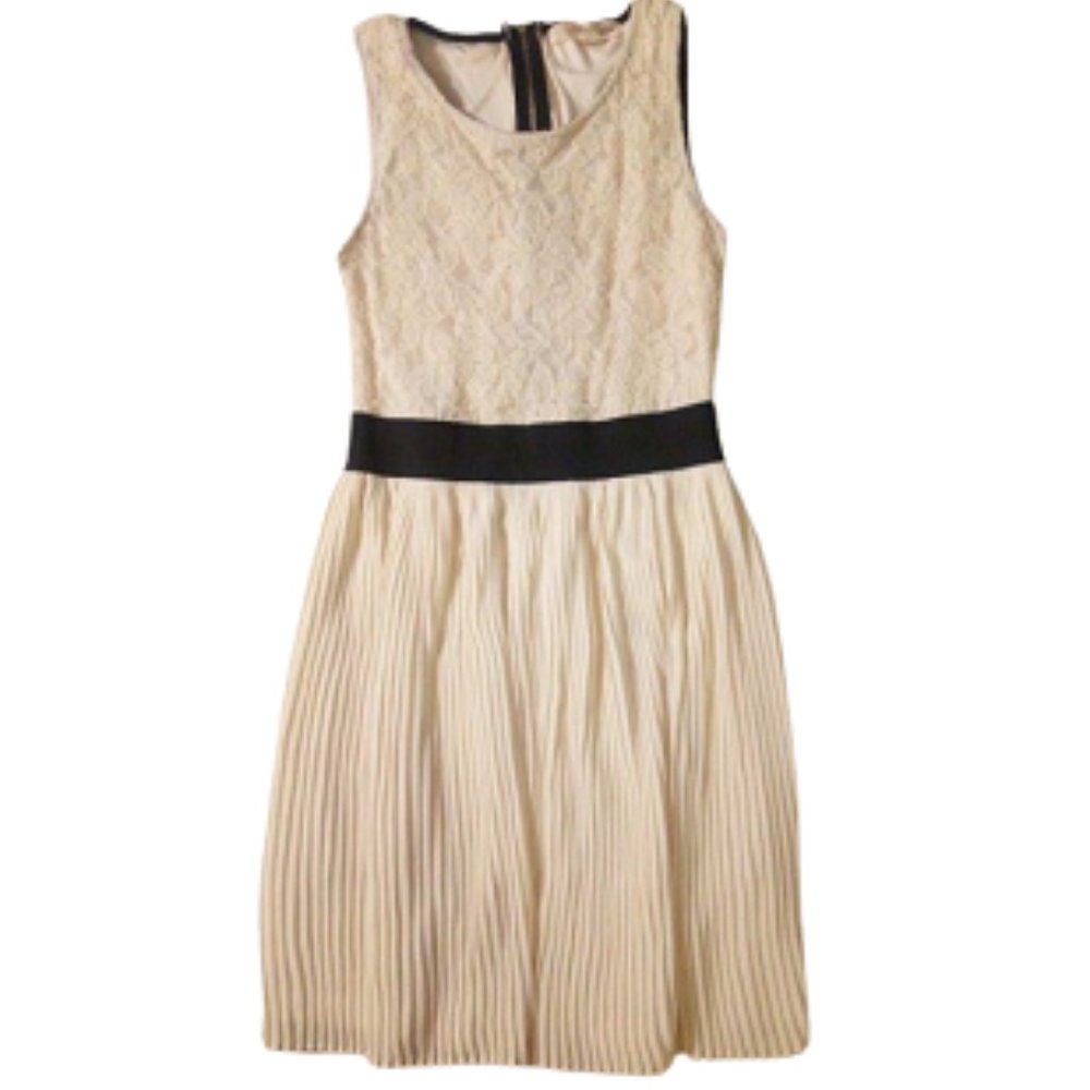 Rewind Dress      Lace top & pleated bottom.       Size Small
